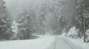 Στα "λευκά" Φλώρινα και Καστοριά - Με αλυσίδες η κυκλοφορία σε αρκετές 