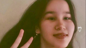 Ιράν: 16χρονη βούτηξε στο κενό - Απειλήθηκε με αποβολή επειδή χόρεψε χωρίς χιτζάμπ