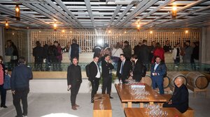 Ωραίο το Κέντρο Ενημέρωσης Αμπέλου και Οίνου αλλά...