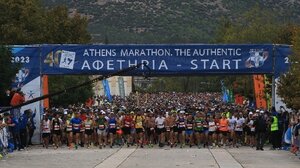 41ος Αυθεντικός Μαραθώνιος Αθήνας: Η ιστορία της διοργάνωσης και οι καλύτερες επιδόσεις