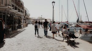 Η Κρήτη στις πρώτες θέσεις της Ευρώπης σε τουριστική πίεση τον Αύγουστο