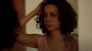 Πορφυρή Λεμονιά: Μια ταινία μικρού μήκους για την κακοποίηση των γυναικών μέσα στην "ασφάλεια" του σπιτιού