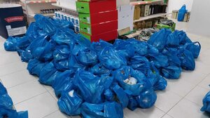 Περισσότερα από 700 δέματα αγάπης - «Κανένα τραπέζι χωρίς φαγητό»