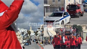 Τήνος: Ο Άγιος Βασίλης μοίρασε δώρα σε μικρούς και μεγάλους συνοδεία της αστυνομίας και της Πυροσβεστικής