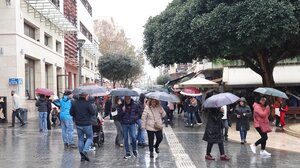 Τελευταία Κυριακή του έτους: "Ζεστάθηκε" η κίνηση στην αγορά