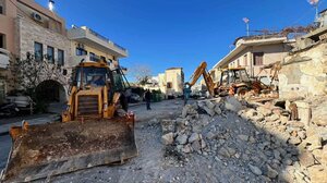 Ολοκληρώθηκαν οι εργασίες για την κατεδάφιση επικίνδυνου κτίσματος επί της οδού Παναγούλη