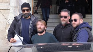 Ο ψυχίατρος που εξέτασε τον 33χρονο Γάλλο: «Κοιτάμε μέσα στο σκοτάδι να βγάλουμε άκρη…»