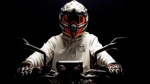 Η Κρήτη δείχνει τον δρόμο: «Όχι Βενζίνη, αν δεν φοράς Κράνος»