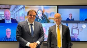 Σε πέντε λύκεια η πιλοτική εφαρμογή του Διεθνούς Απολυτηρίου από το 2026