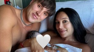 Γέννησε η σταρ του OnlyFans που έμεινε έγκυος από τον αδερφό της 