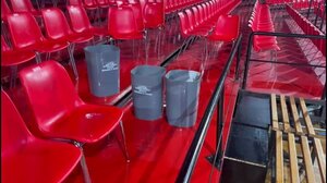 Πλημμύρισε το ΣΕΦ από την κακοκαιρία – Προκλήθηκαν τεράστιες ζημιές