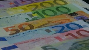 ΥΠΟΙΚ: Σε εφαρμογή 18 μειώσεις φόρων και βαρών και 7 μέτρα στήριξης των εισοδημάτων το 2025    