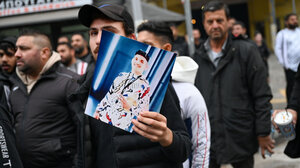 Αναβλήθηκε η δίκη του αστυνομικού για τον θάνατο του 16χρονου Κώστα Φραγκούλη