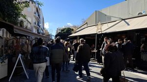 Δεν έπεφτε... καρφίτσα στο κέντρο του Ηρακλείου! - Δείτε φωτογραφίες