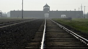 «Μηνύματα μέσα από τις στάχτες»: Συγκλονίζει το ελληνικό ντοκουμέντο στο Άουσβιτς!