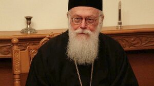 Αρχιεπίσκοπος Αναστάσιος: Εξακολουθεί να νοσηλεύεται στον «Ευαγγελισμό»