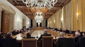 Πρώτα ψήφισε ναι για την ονοματοδοσία του δρόμου και μετά εξαπέλυσε μύδρους κατά της απόφασης!