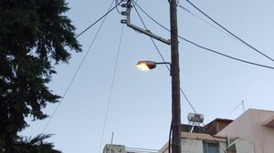 Τι κι αν ειναι μέρα, τα φώτα παραμένουν αναμμένα στο Ηρακλειο!