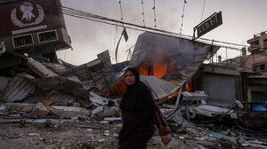 Λωρίδα της Γάζας: Οι Παλαιστίνιοι πανηγυρίζουν για την εκεχειρία μεταξύ Ισραήλ και Χαμάς