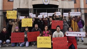 Από την Ελλάδα, στην Ιβηρική Χερσόνησο, μέχρι και την Αστόρια - Εικόνες από τις συγκεντρώσεις για τα Τέμπη