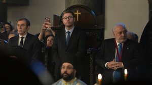 Νίκος Ανδρουλάκης: «Ειρήνη και αλληλεγγύη σε όλους τους λαούς του κόσμου»