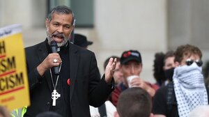 Βρετανία: Ο επίσκοπος του Λίβερπουλ κατηγορείται για σεξουαλικές επιθέσεις