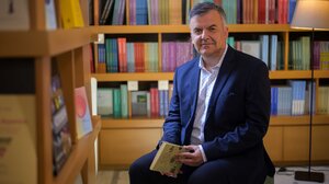 «Ο διεθνής ανταγωνισμός στην έρευνα είναι πολύ μεγάλος»: Ο Β. Χαρμανδάρης ανοίγει τα χαρτιά του στο Cretalive