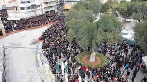 Βίντεο από drone, στην πλατεία Ελευθερίας, με το "ποτάμι οργής" για το δυστύχημα στα Τέμπη