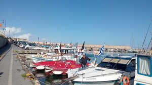 "Αργοσβήνουν" στη θάλασσα οι ψαράδες