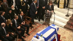 Σακελλαροπούλου για Σημίτη: "Αποχαιρετάμε μια μεγάλη προσωπικότητα της σύγχρονης ιστορίας μας"