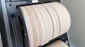 Σεισμική δόνηση 4,4 Ρίχτερ μεταξύ της Σαντορίνης και της Αμοργού