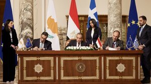 Αυτές είναι οι συμφωνίες που υπεγράφησαν μετά την Τριμερή Σύνοδο Κορυφής