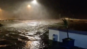 Καταιγίδα στην Ιρλανδία: Πάνω από μισό εκατομμύριο νοικοκυριά χωρίς ρεύμα