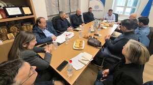 Σύσκεψη στην Αντιπεριφέρεια Ηρακλείου για θέματα που απασχολούν τις εγκατεστημένες επιχειρήσεις Φοινικιάς- Μαλάδων
