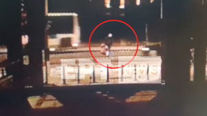 Βίντεο ντοκουμέντο από την παράσυρση και εγκατάλειψη πεζού από μεθυσμένο οδηγό