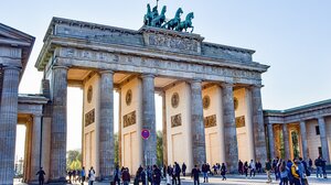 Αποκαταστάθηκε η ηλεκτροδότηση στο Βερολίνο - Αντιπαράθεση για τις κρίσιμες υποδομες