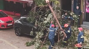 Προβλήματα από τη δυνατή καταιγίδα και τους νοτιάδες στα Χανιά