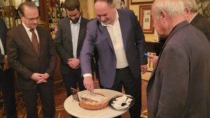 Μαζί με την Γενική Συνέλευση και η κοπή πίτας στην 'Ενωση Δημάρχων Κρήτης