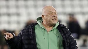 Παρίστανε τον Αχιλλέα Μπέο και παρήγγειλε σουβλάκια αξίας... 500 ευρώ!