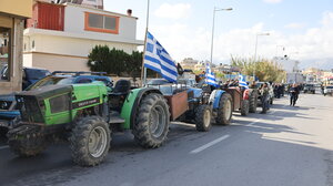 Νέα κινητοποίηση στον κόμβο Πεζών για τα προβλήματα των αγροτοκτηνοτρόφων 