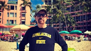 Τομ Ρόμπινς: Πέθανε ο συγγραφέας σε ηλικία 92 ετών    