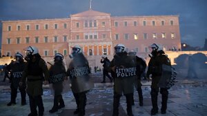 Τέμπη: 220 προσαγωγές, εκ των οποίων 73 συλλήψεις στην Αθήνα – Η ανακοίνωση της ΕΛΑΣ