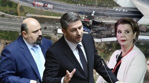 Η παραίτηση Τριαντόπουλου, οι πρωτοβουλίες του ΠΑΣΟΚ και οι παλινωδίες του ΣΥΡΙΖΑ