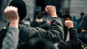 Σερβία: Οι φοιτητές συμπαραστέκονται στον ελληνικό λαό για την τραγωδία στα Τέμπη