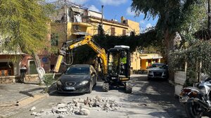 Συνεχίζονται οι εργασίες για την τοποθέτηση των νέων, βυθιζόμενων μπαρών στην παλιά πόλη και το Ενετικό Λιμάνι Χανίων