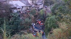 Δυστύχημα στη Γουατεμάλα: Λεωφορείο έπεσε από γέφυρα - Τουλάχιστον 51 νεκροί