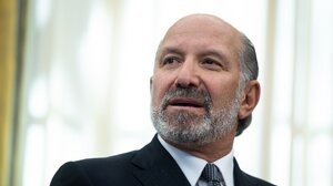 Ο υπουργός Εμπορίου των ΗΠΑ Λάτνικ απειλεί με νέους δασμούς τον Καναδά και το Μεξικό