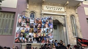 Τέμπη - Συλλαλητήρια: Τα πανό στο Ηράκλειο για τις 57 αδικοχαμένες ψυχές