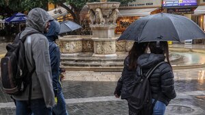 Αλλάζει πάλι ο καιρός: με βροχές και αφρικανική σκόνη ξεκινά η νέα εβδομάδα