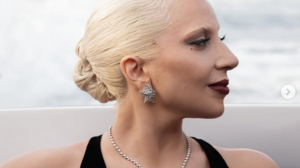 Lady Gaga: Παρουσίασε το νέο της τραγούδι σε συναυλία για τους πυρόπληκτους του Λος Άντζελες